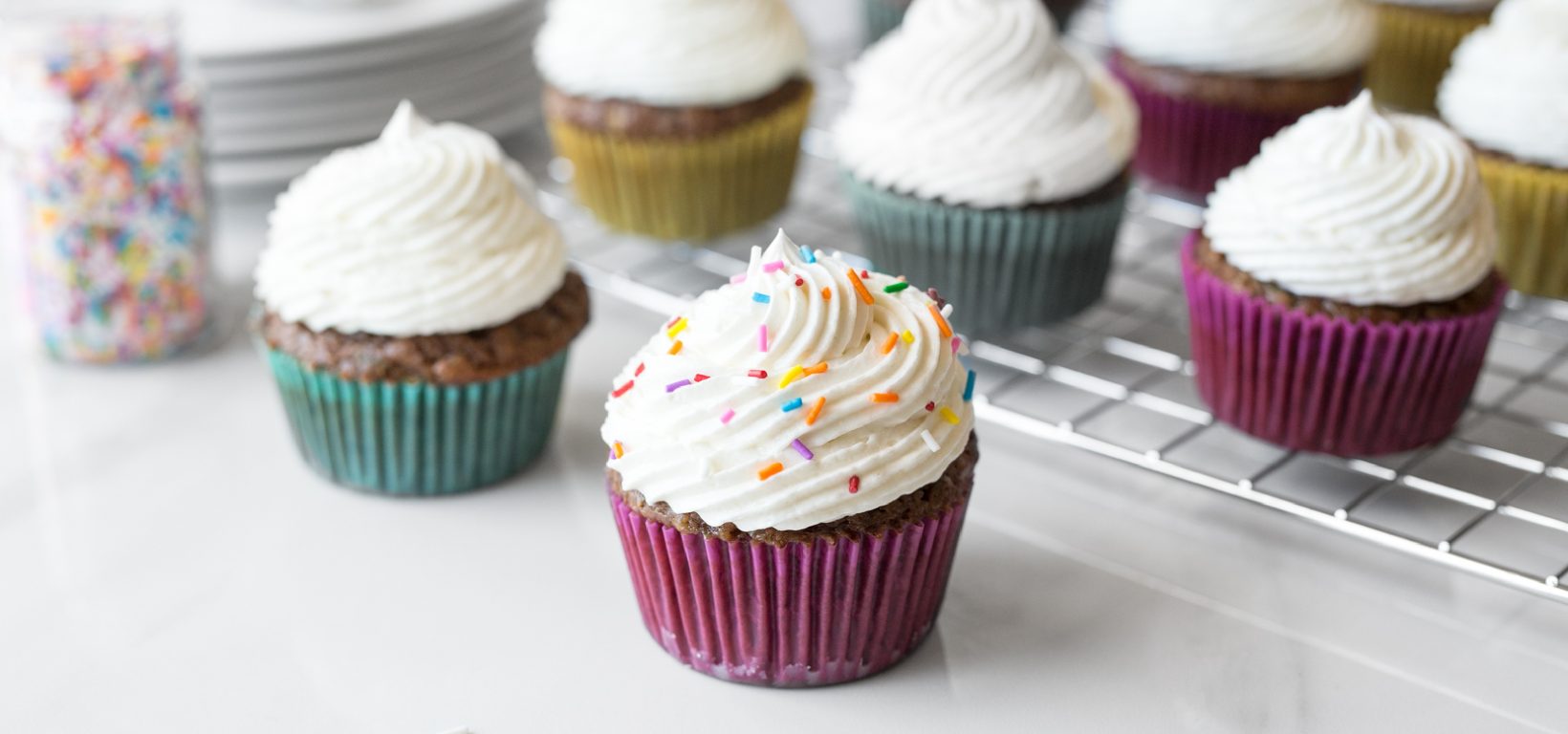 https://staging.greattastesmb.ca/wp-content/uploads/2021/09/cupcake-1640x768.jpg